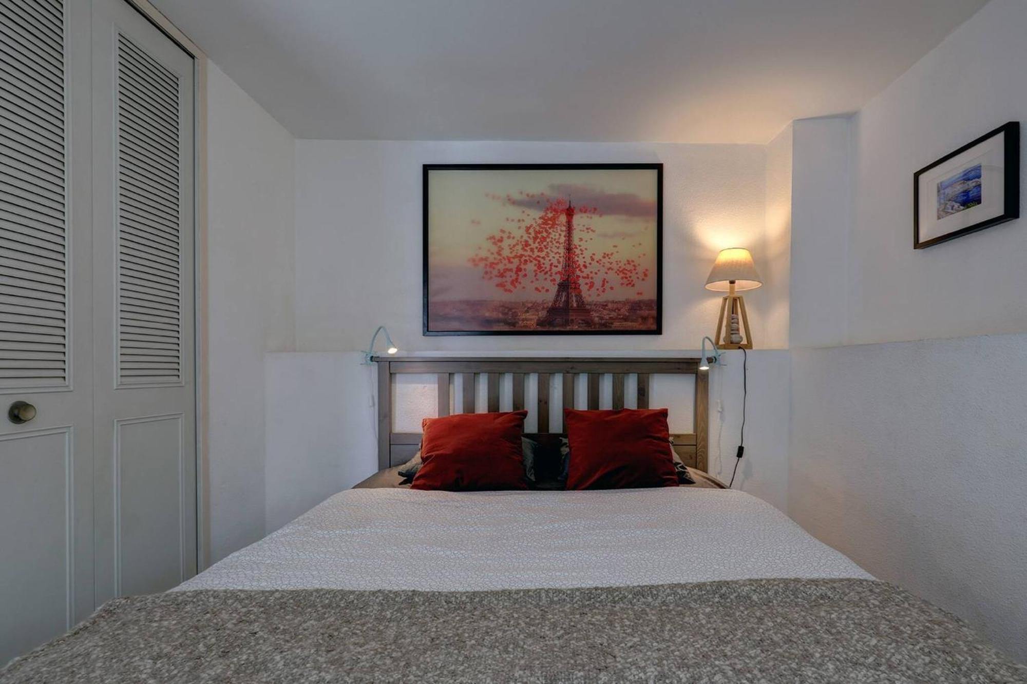 082 - Stunning Sea Views Beachfront Apartment Benalmádena Eksteriør bilde